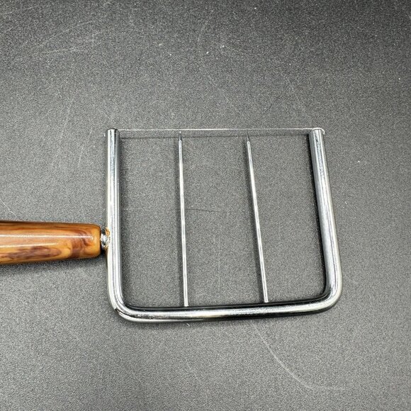 Vintage Bakelite Kitchen Tools Hostess Set Cheese Slicer Angel Cake Comb Fork - Picture 4 of 16